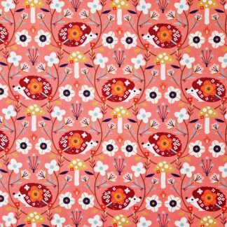 tissu imprimé hérissons animal magic dashwood studio hérisson brun rouge sur un fond fleuri rose terracota