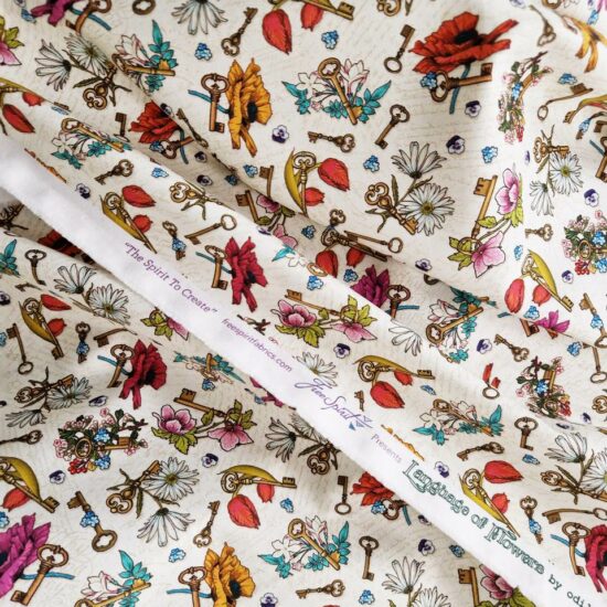 Le langage de fleurs avec un tissu les clefs des secrets créé par Odile Bailloeul éditée chez Free Spirit tissu pour la couture créative univers décalé coloré poétique