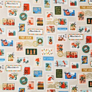 tissu coton imprimé graphique timbres avec décor de noël tissu rifle paper co fond beige avec motif colorés rouge vert or bleu cloche bottes de Noël